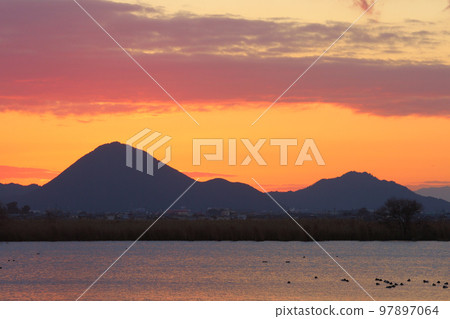 近江富士日出 97897064