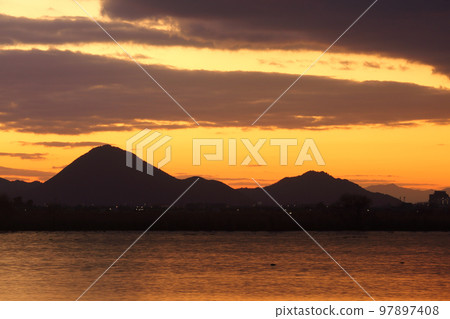 Omi Fuji sunrise Omi Fuji sunrise 97897408