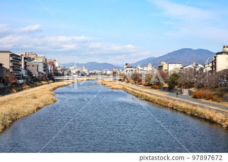Kamo River seen from Shichijo Bridge 97897672