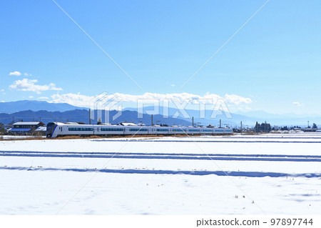 Oito Line Winter Limited Express Azusa 97897744