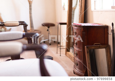 Hair salon with vintage furniture 97899858