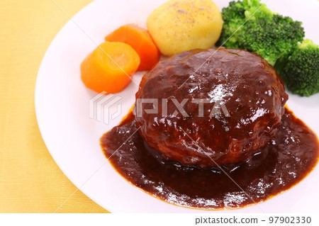 Genkotsu Hamburg Steak Round and Large Broccoli Potato Carrot Genkotsu Hamburg Steak Round and Large Broccoli Potato Carrot 97902330