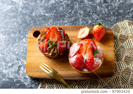 Strawberry tart cafe Strawberry tart cafe 97903420