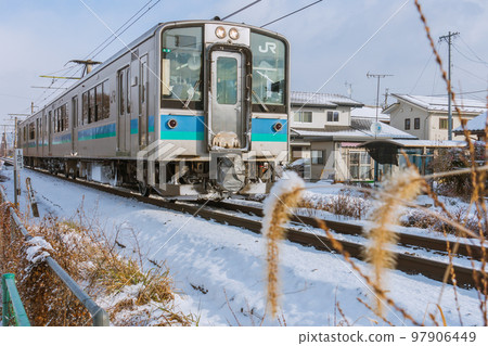 Oito Line in winter [Hotaka, Azumino City] 97906449