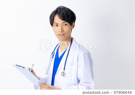 醫生白底男 97906649