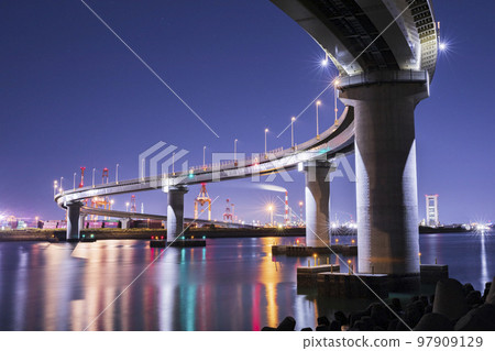 四日市稻葉港線的燈飾 97909129