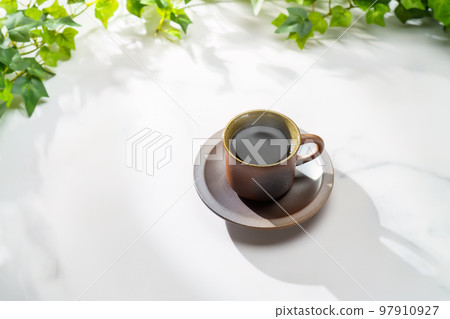 Hot coffee Hot coffee 97910927