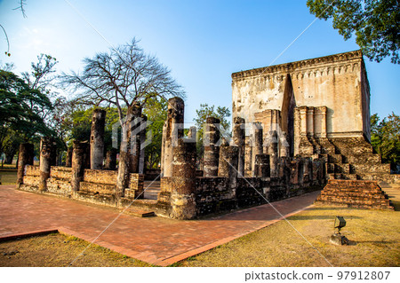 Wat Si Chum temple and big Buddha in Sukhothai historical park, Thailand Wat Si Chum temple and big Buddha in Sukhothai historical park, Thailand 97912807