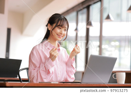 Freshers 1 who starts desk work enthusiastically Freshers 1 who starts desk work enthusiastically 97913275