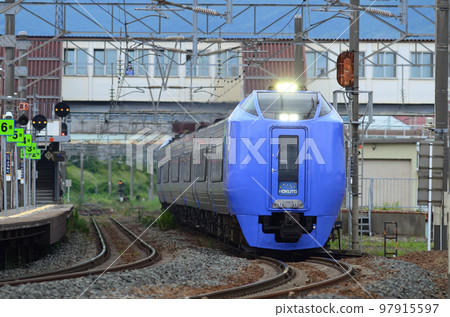 Kiha 281 series limited express "Hokuto" departing from Goryokaku Station for the final destination Hakodate Station 97915597