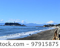 Enoshima and Mt.Fuji from Shichirigahama Beach 97915875