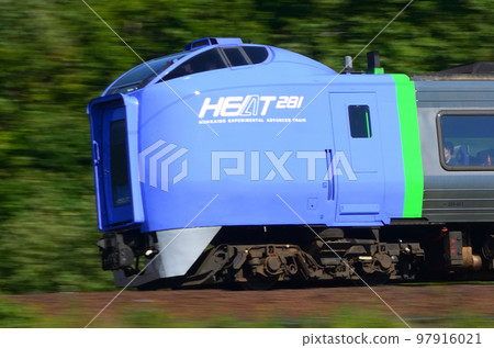 The side of the Kiha 281 series front part with paint etc. in the early stage of introduction The side of the Kiha 281 series front part with paint etc. in the early stage of introduction 97916021