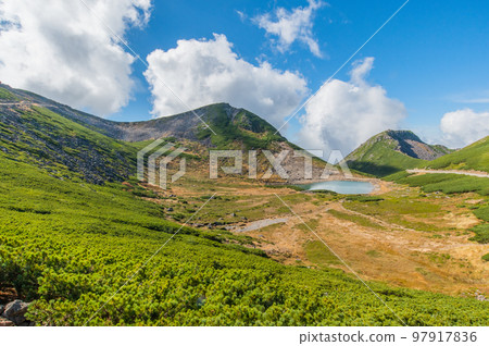 秋季登鞍乘鞍山 97917836