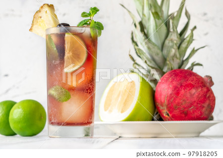 Fruit Cup cocktail 97918205