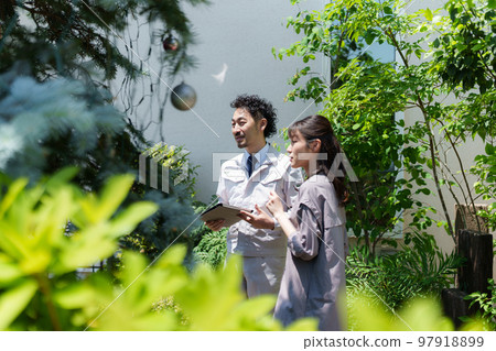 諮詢種植的家庭主婦 97918899