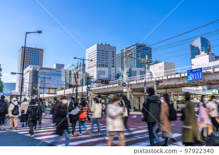 Kawasaki cityscape in Japan New Year. Covid-19: Overlooking the intersection in front of Kawasaki Station, etc. = January 3 97922340
