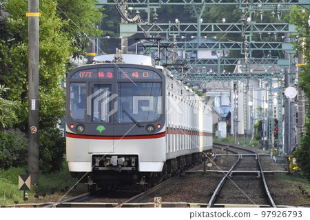 東京都交通局5300型【京急追濱站附近】三崎口方向 97926793