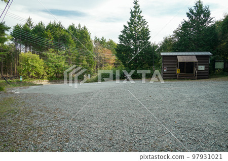 山梨縣 _ 茅嶽山 _ 深田紀念公園登山口 山梨縣 _ 茅嶽山 _ 深田紀念公園登山口 97931021