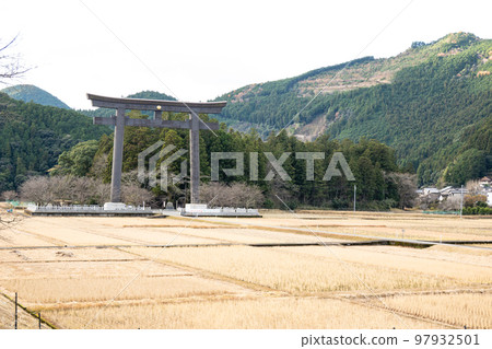 和歌山縣的“熊野本宮大社舊址大湯之原（紀伊山脈的世界遺產聖地和朝聖之路）” 97932501