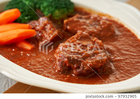 Beef tongue stew Beef tongue stew 97932905