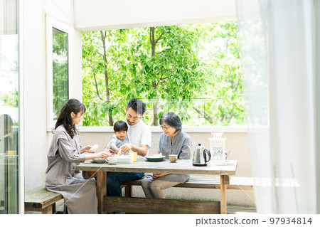 3rd generation breakfast scene 3rd generation breakfast scene 97934814