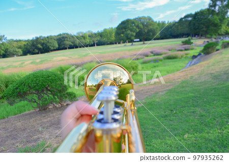 Trumpet practice in nature Trumpet practice in nature 97935262