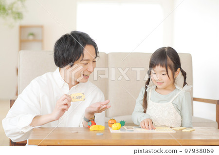 學習金錢的父母和孩子 97938069