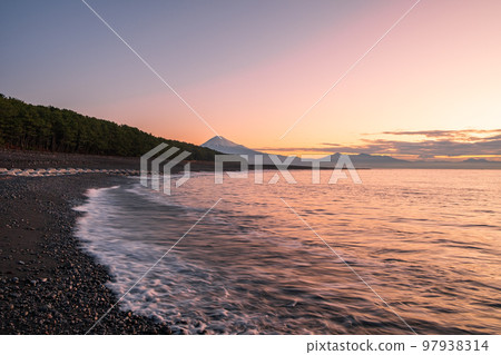 Fuji seen from Miho no Matsubara (dawn) Fuji seen from Miho no Matsubara (dawn) 97938314