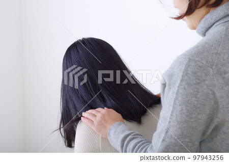 A troubled girl and her mother A troubled girl and her mother 97943256