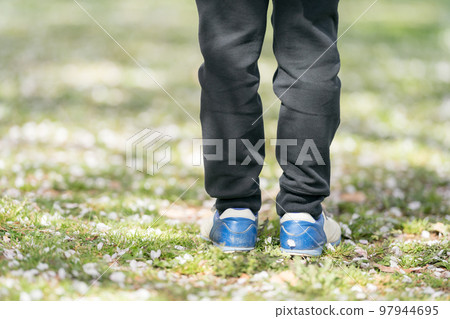 elementary student, primary school child, primary school student 97944695