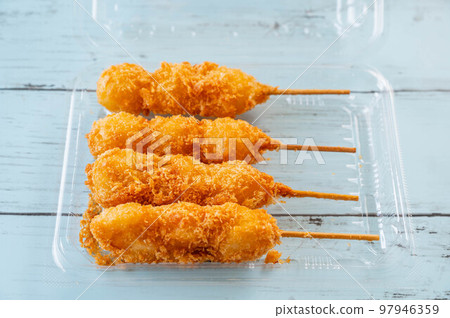 Quail skewers in packs Quail skewers in packs 97946359