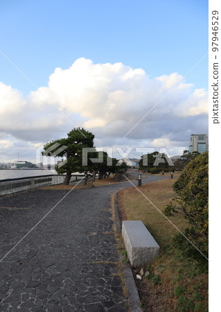 Shirakata Park on the shores of Lake Shinji Shirakata Park on the shores of Lake Shinji 97946529