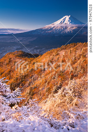"Yamanashi Prefecture" Mt. Fuji and Mt. 97947028