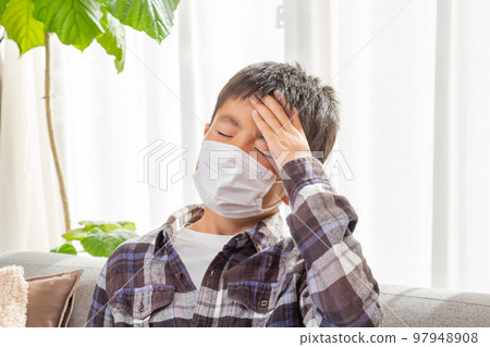 boy with headache boy with headache 97948908