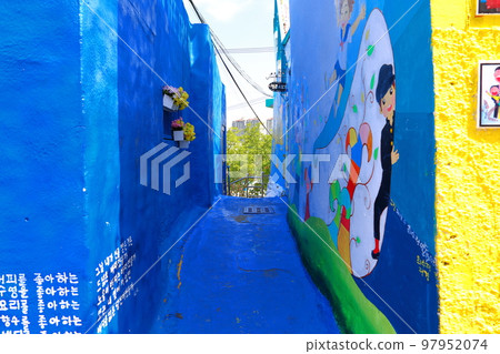 Dongpirang Mural Village, Tongyeong, 壁畫, 村莊, 丘陵, 旅遊景點, 名勝古蹟, 97952074