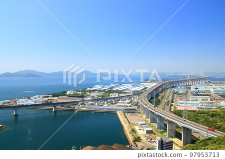 [Kagawa Prefecture] Great Seto Bridge and Bannoshu industrial area seen from Mt. Shotsuji Observatory 97953713