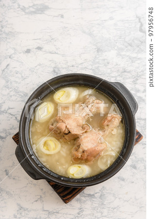 Samgyetang with chicken wings 97956748