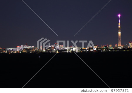 Night view of Tokyo Night view of Tokyo 97957871