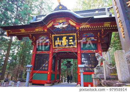 三峰神社、秩父三社、隨神門、表參道、仁王門、狼、犬神、駒奴 97958914