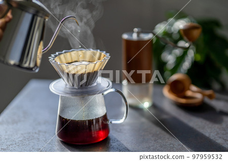 Coffee coffee hand drip ORIGAMI extraction steam metal counter Coffee coffee hand drip ORIGAMI extraction steam metal counter 97959532