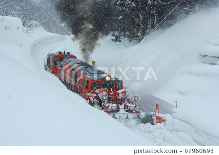 米坂線 Uzen Matsuoka - Isa Territory JR East DD14-317 + DE10-1680 (Nagaoka) Tokusetsu 97960693