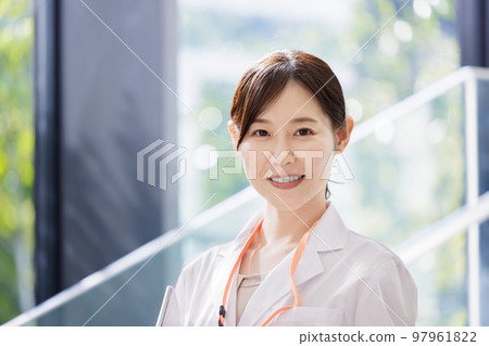 女醫生肖像簡介 97961822