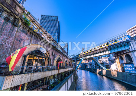 Cityscape of Tokyo, Japan View from Shohei Bridge to Izakaya under the viaduct and towards Ochanomizu Station, near Hijiri Bridge Cityscape of Tokyo, Japan View from Shohei Bridge to Izakaya under the viaduct and towards Ochanomizu Station, near Hijiri Bridge 97962301