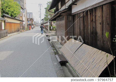 Old Townscape with Inuyarai / Omihachiman City, Shiga Prefecture Old Townscape with Inuyarai / Omihachiman City, Shiga Prefecture 97964757