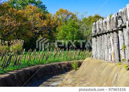 Village defense fence and abatis (Yoshinogari Historical Park, Saga Prefecture) Village defense fence and abatis (Yoshinogari Historical Park, Saga Prefecture) 97965836