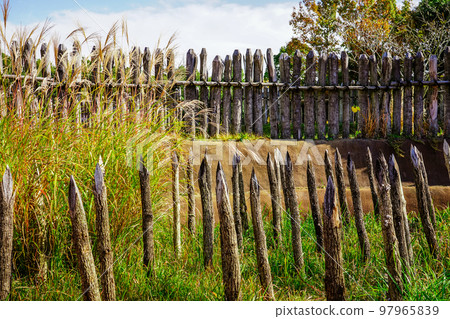 Village defense fence and abatis (Yoshinogari Historical Park, Saga Prefecture) Village defense fence and abatis (Yoshinogari Historical Park, Saga Prefecture) 97965839