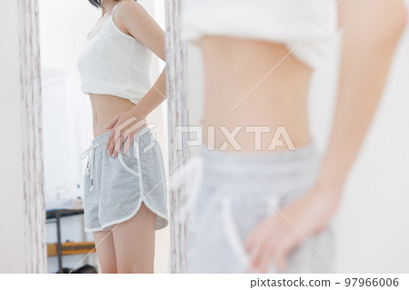 Women in diet Women in diet 97966006