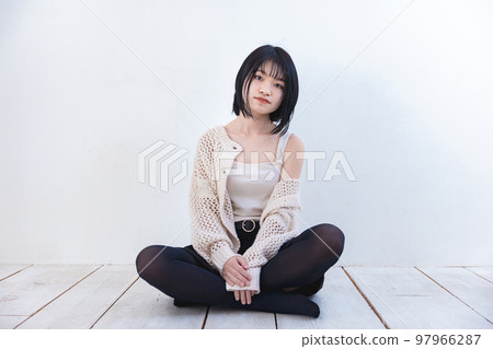 女性肖像 97966287