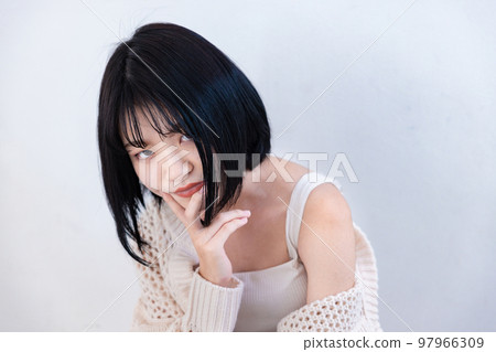 女性肖像 女性肖像 97966309