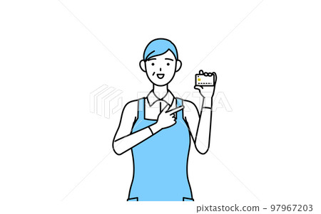 佩帶圍裙的資深婦女推薦信用卡付款 佩帶圍裙的資深婦女推薦信用卡付款 97967203
